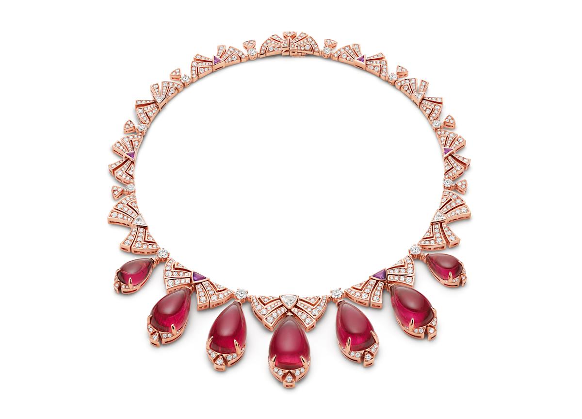 Luxury Market Faces Challenges Amid Economic Uncertainty, Shifts Toward Experiences