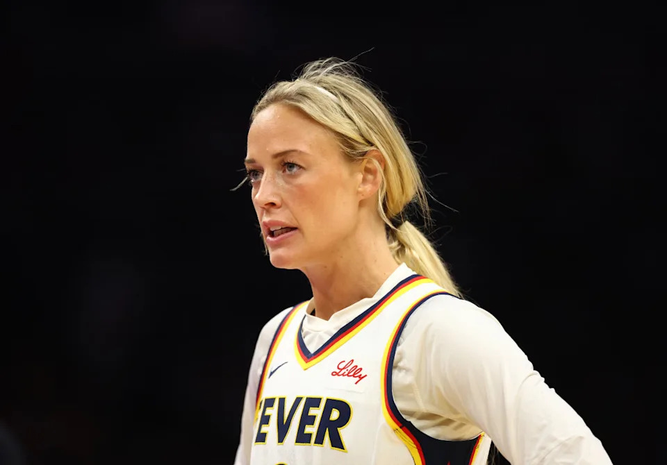 Indiana Fever guard Sophie Cunningham (8) reacts during a game against the Phoenix Mercury. <br>© Jerome Miron-Imagn ImagesMark J. Rebilas-Imagn Images