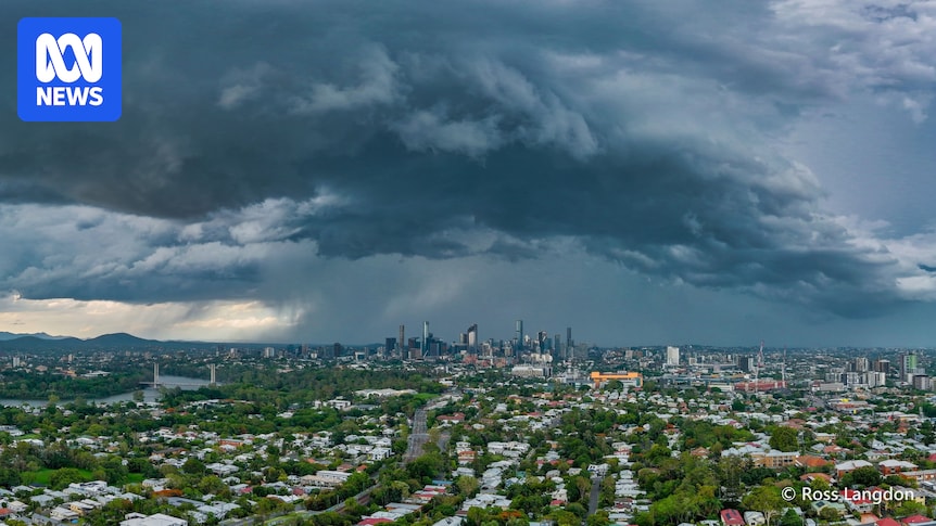 Hottest spring on record for Australia's east coast as dangerous weekend storms return