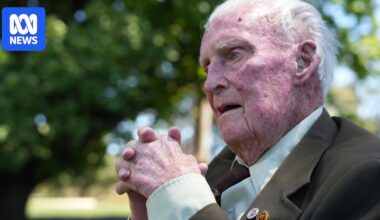 WWII veterans pass legacy onto next generation at Remembrance Day in Perth