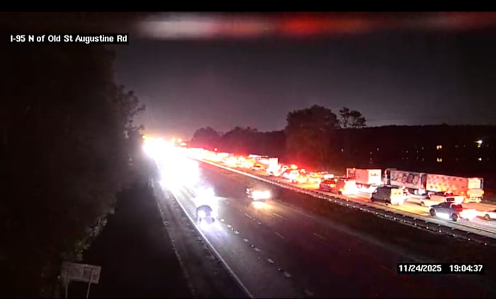 Lanes reopen after multi-vehicle crash on I-95 North near Greenland Road