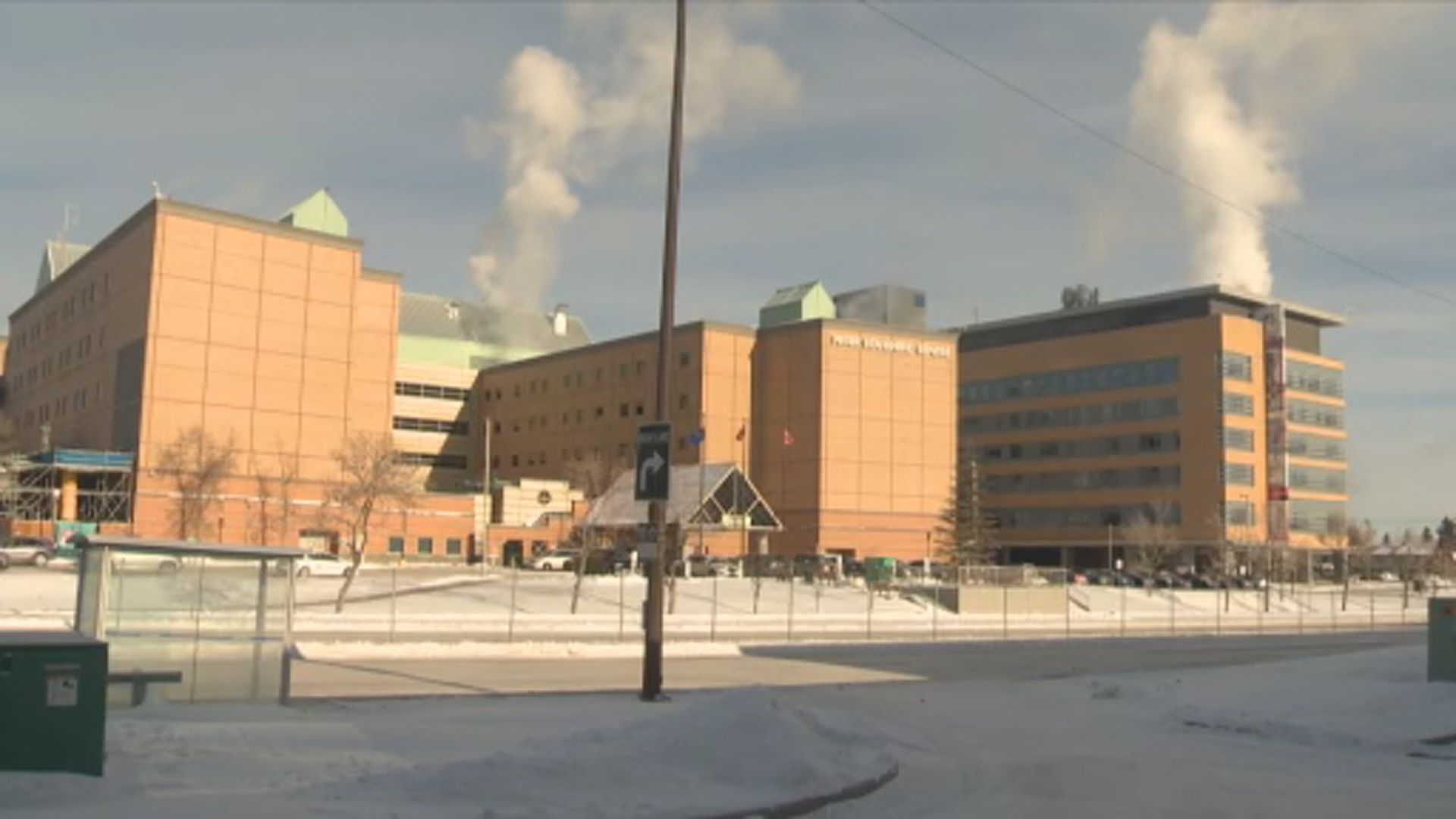 Click to play video: 'Alberta Health Services eliminates hundreds of positions, lays off employees'