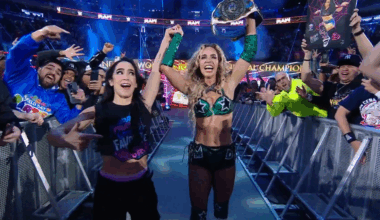 AJ Lee returns to WWE, costs Becky Lynch the Intercontinental title