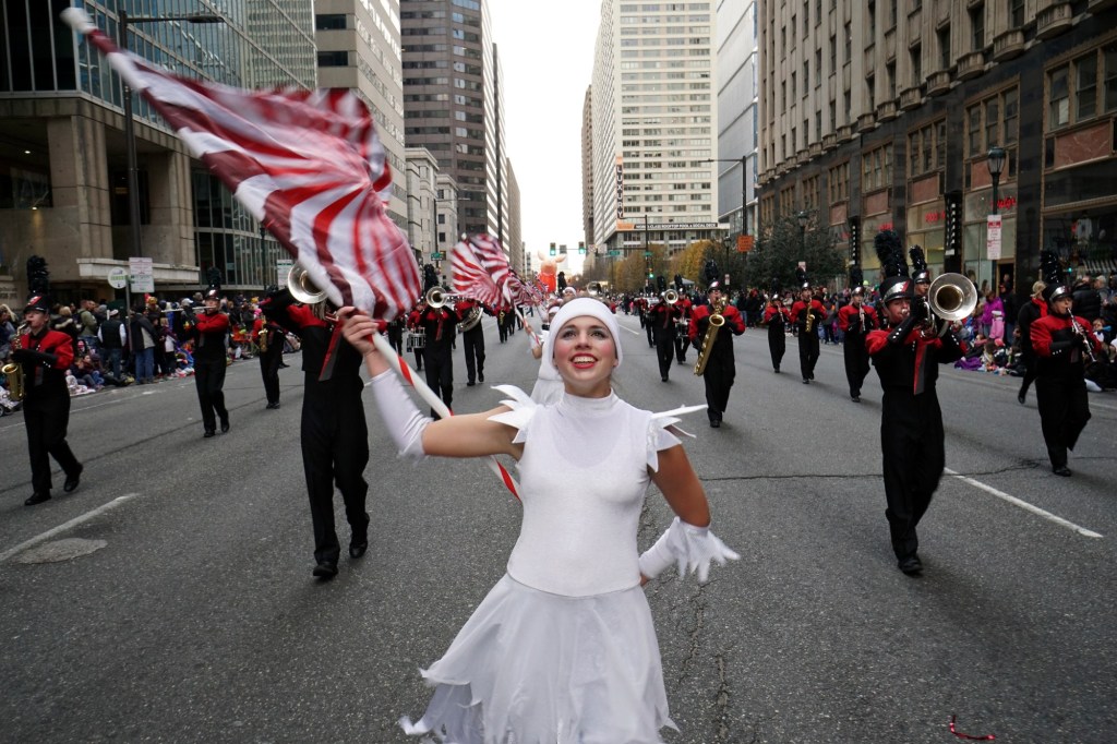 Neal Zoren's showbiz column