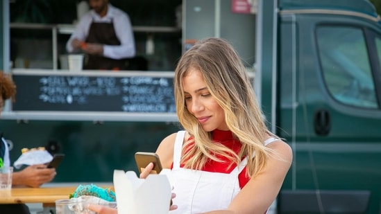 Struggling to manage daily expenses? These five free Android apps can help you track and save money.(Pexles)