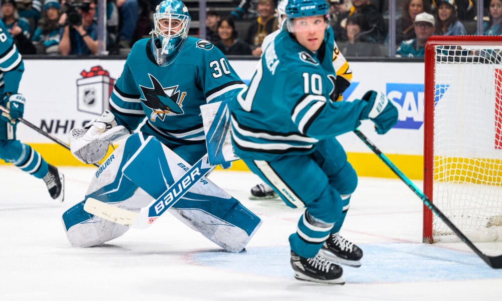 Askarov Stays Hot, Sharks Beat Bruins 3-1