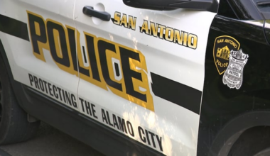 Police unit crashes into vehicle on way to assault call on South Side, SAPD says