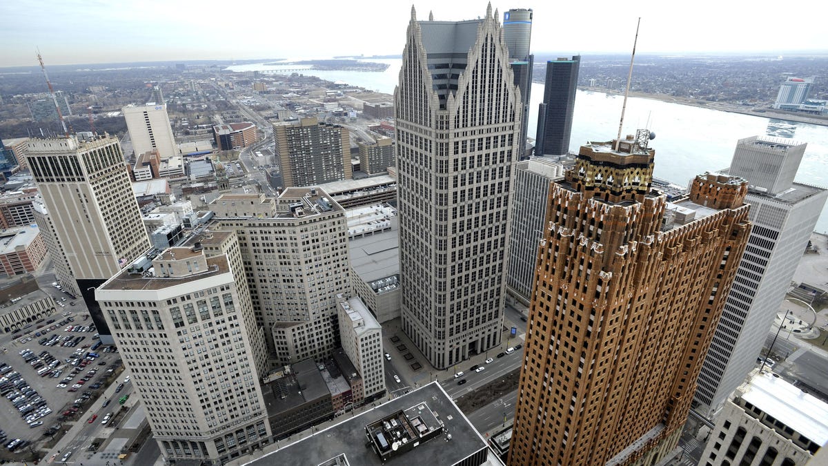 Detroit sending extra pension check to retirees in time for holidays
