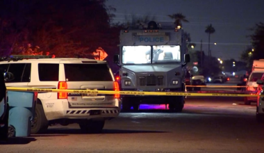 Woman shot, killed in Phoenix overnight; man in custody