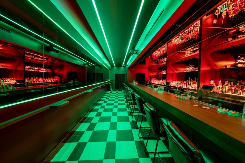 Tucked inside a tiny, L-shaped bar is the new Boogies, a dance club. 