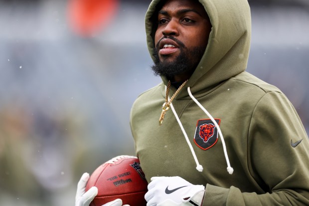 Bears cornerback Tyrique Stevenson warms up before the game against the Giants on Sunday, Nov. 9, 2025, at Soldier Field. (Eileen T. Meslar/Chicago Tribune)