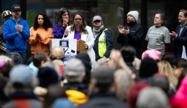 'Fracture' in Chicago labor complicates Mayor Brandon Johnson's budget