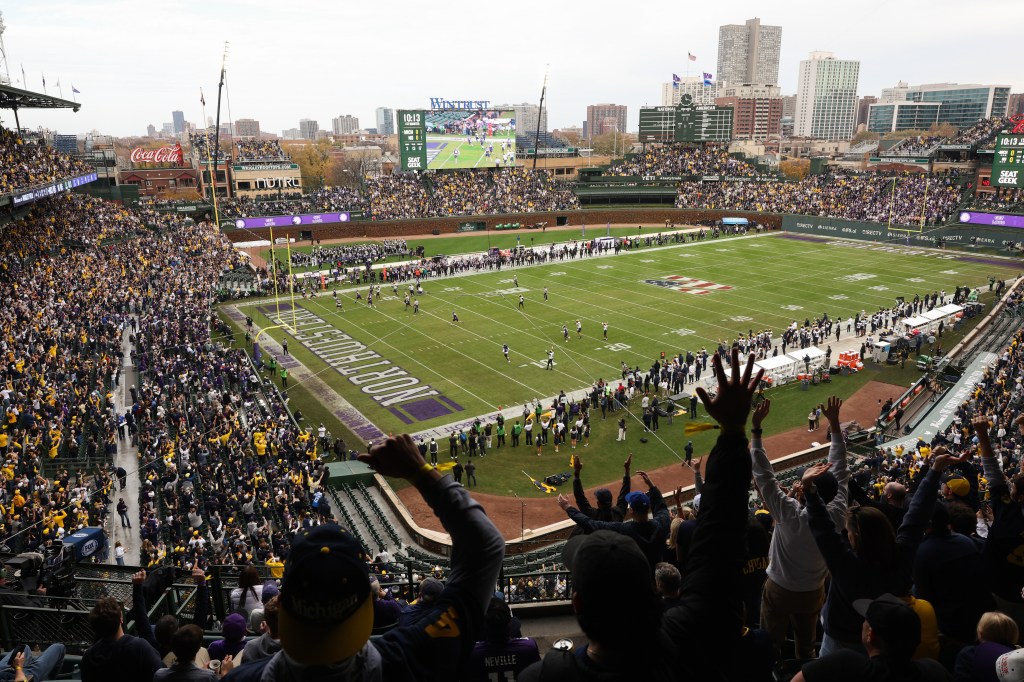 No. 18 Michigan 24, Northwestern 22 at Wrigley Field – Chicago Tribune