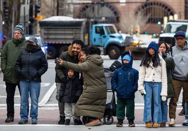 Spectators watch the 91st annual Chicago Thanksgiving Parade on Nov. 27, 2025. (Dominic Di Palermo/Chicago Tribune)