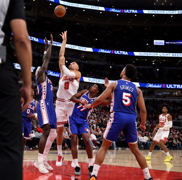 Chicago Bulls center Nikola Vučević (9) puts up a shot in the first half of a game against the Philadelphia 76ers at the United Center in Chicago on Nov. 4, 2025. (Chris Sweda/Chicago Tribune)