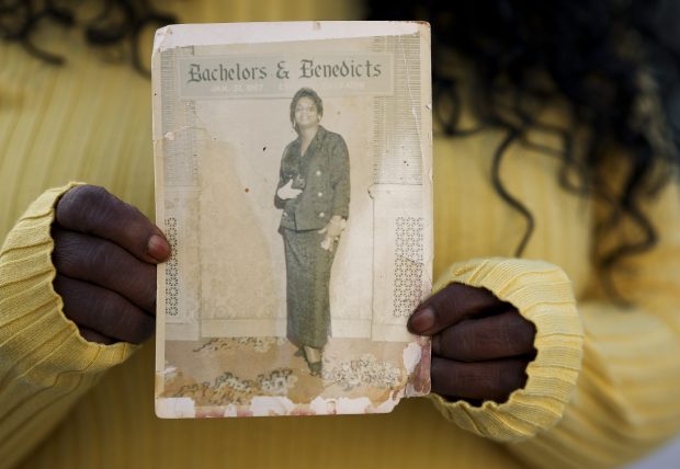 "She had no business in the system; she has relatives," Kenya Lawrence said of her grandmother, Earsline Rose, shown here. "I fought tooth and nail; I fought very hard. They weren't listening to that." (Eileen T. Meslar/Chicago Tribune)