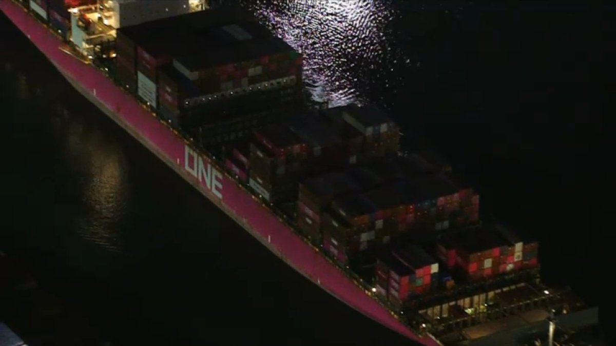 Port of Los Angeles vessel fire contained, crews prepare for cargo offload – NBC Los Angeles