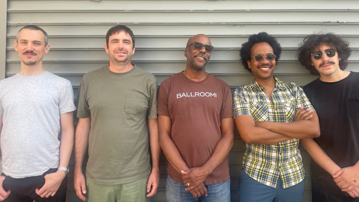 Former Chicagoan Chad Taylor returns with a new ensemble that shows new roots