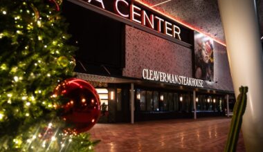 New downtown Phoenix steakhouse is a swanky, boozy oasis