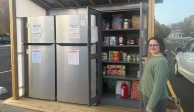 ‘Hersh’s Fridge’ offered free, kosher food when SNAP benefits froze – The Forward