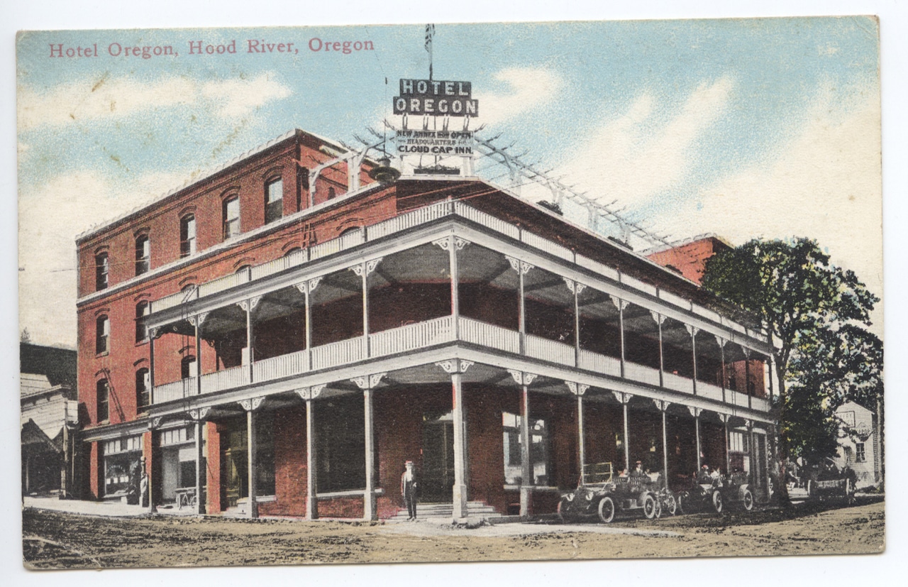 Historic photo of the 1904 Waucoma Hotel building in downtown Hood River. Groundswell Development