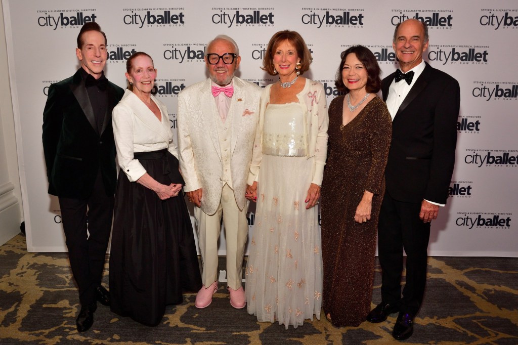 City Ballet of San Diego holds fundraiser ‘Glitz & Glamour Gala’ – San Diego Union-Tribune