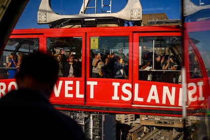 The Roosevelt Island cable car.