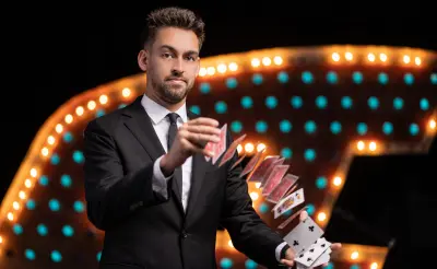 Blake Vogt magician