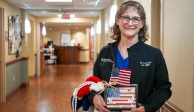 Fort Worth nurse leads program honoring veterans, families visiting the hospital