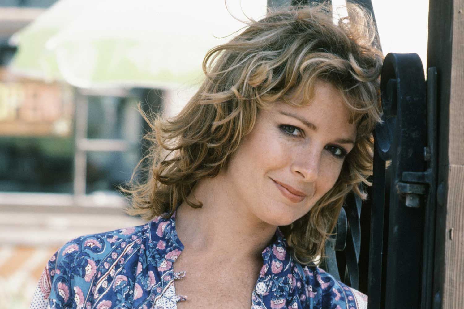 'Days of Our Lives' star Deidre Hall was asked to talk to picketing fans