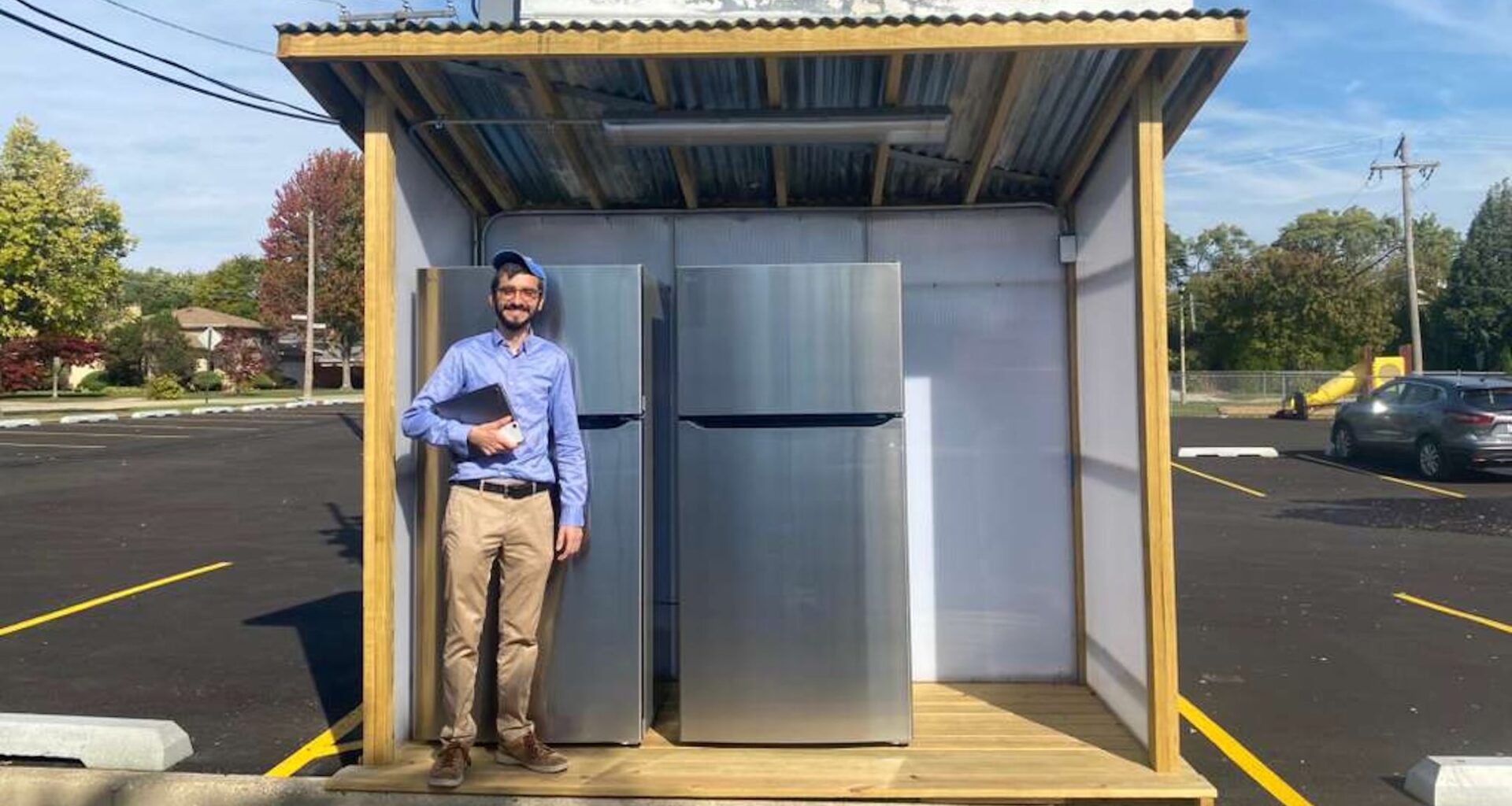 A kosher community fridge in Chicago's Jewish suburbs arrives amid rising food insecurity