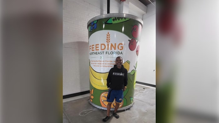 Lil Duval pays for 35K meals in Jacksonville through Feeding Northeast Florida amid SNAP delays