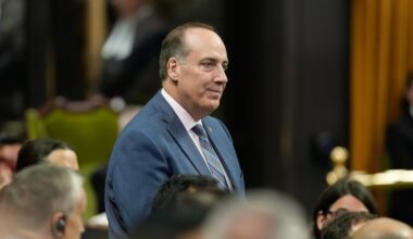 ‘Shame on you’: N.S. MP Chris d’Entremont booed during Remembrance Day ceremony - CTV News