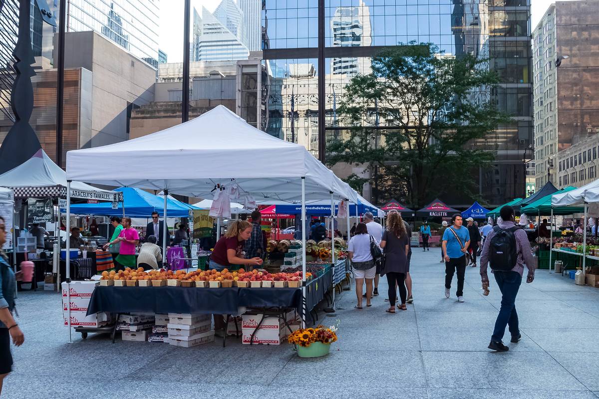 Farmers market at Daley Plaza