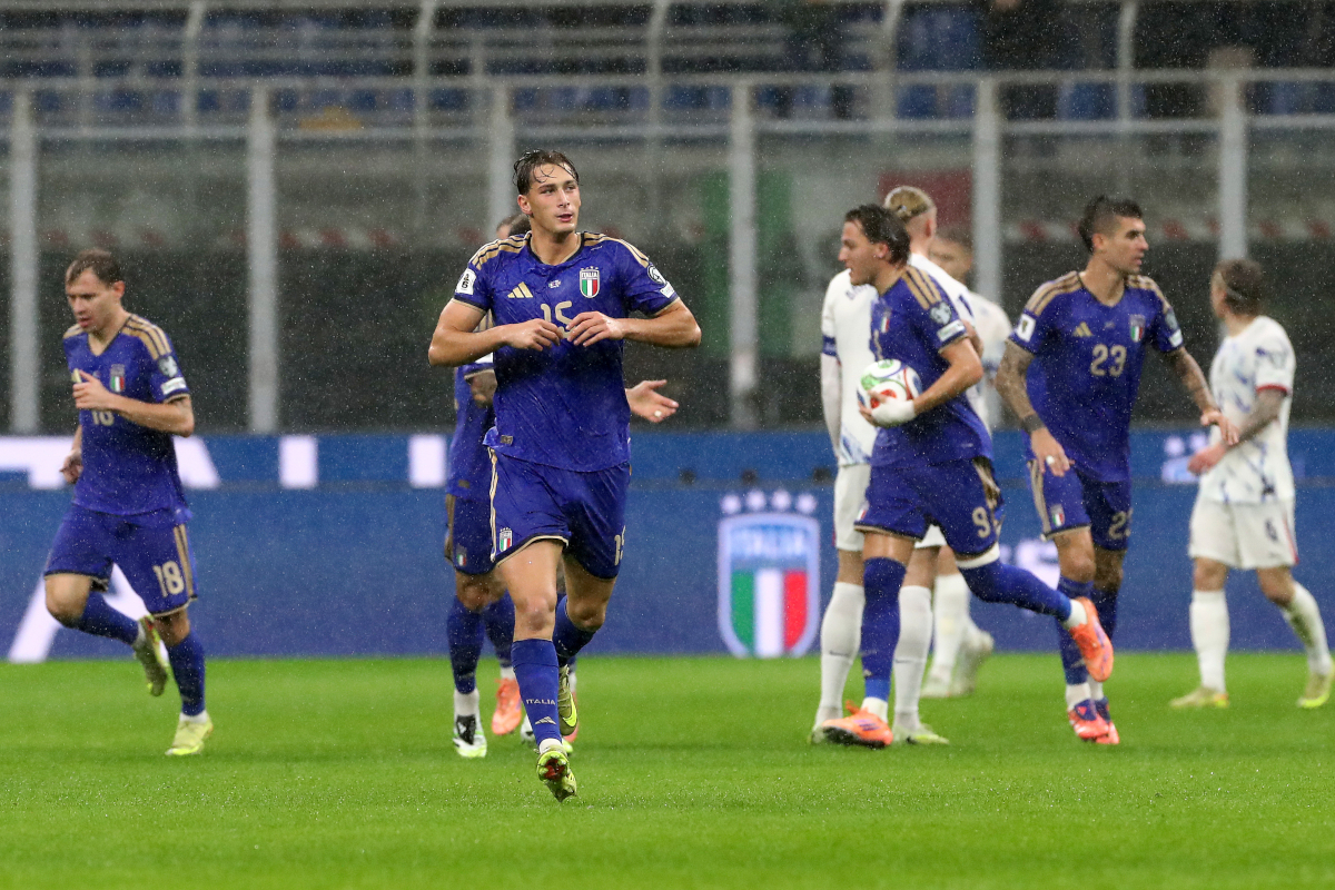 MILAN, ITALY - NOVEMBER 16: Pio Esposito of Italy celebrates scoring his team