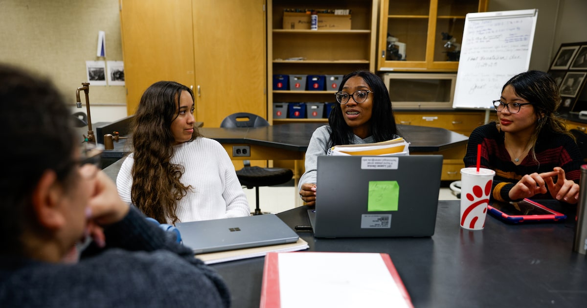 Letters to the Editor - Three Cheers for UTA students, journalism and Brian Schottenheimer