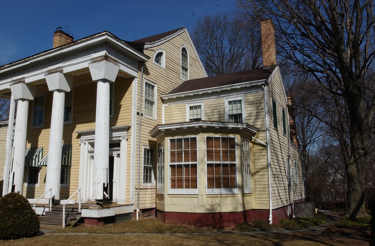 11 famous Staten Island houses