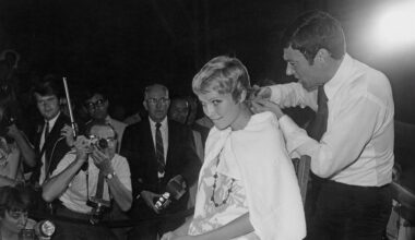 During production of Rosemary’s Baby on the Paramount lot, Vidal Sassoon styled Mia Farrow’s hair as the press looked on. THR reported in 1973 his intentions to open a salon in L.A.