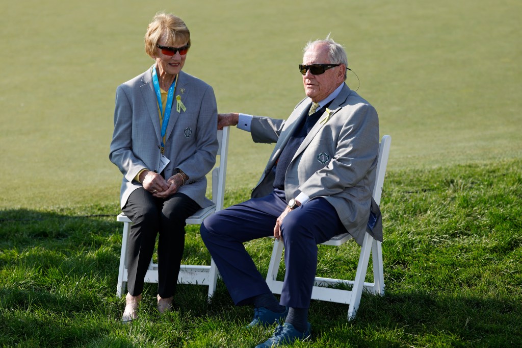 Jack Nicklaus (r.) and his wife, Barbara (l.), after the final round of the Memorial in Dublin, Ohio on June 1, 2025.