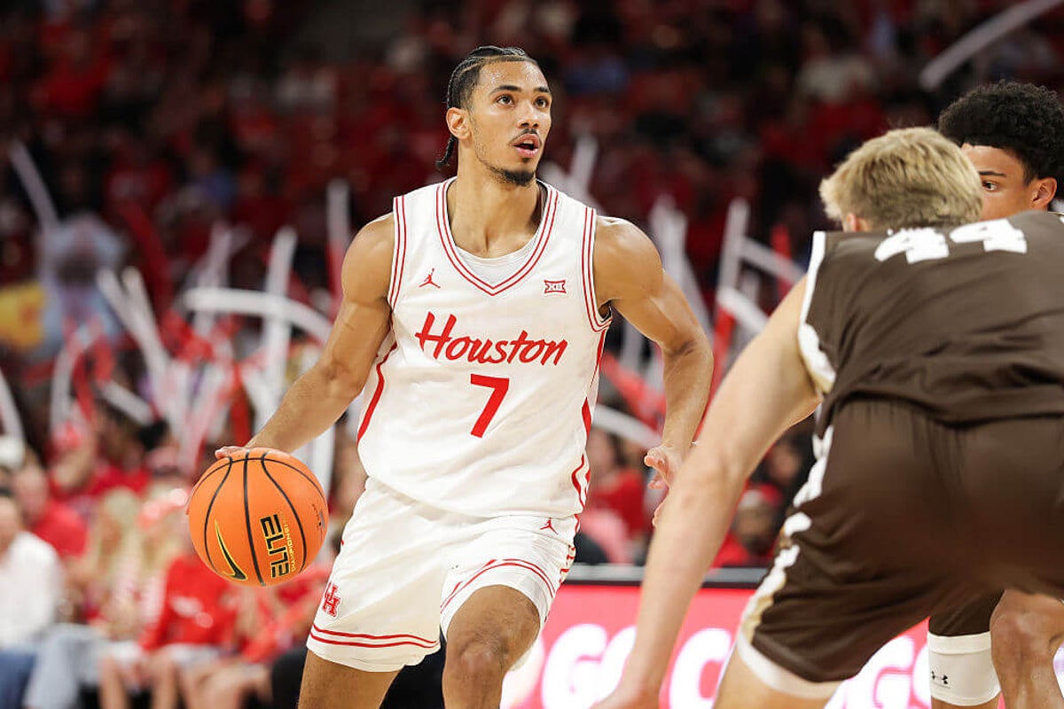 AP men’s basketball Top 25: Houston moves ahead of Purdue for No. 1 spot