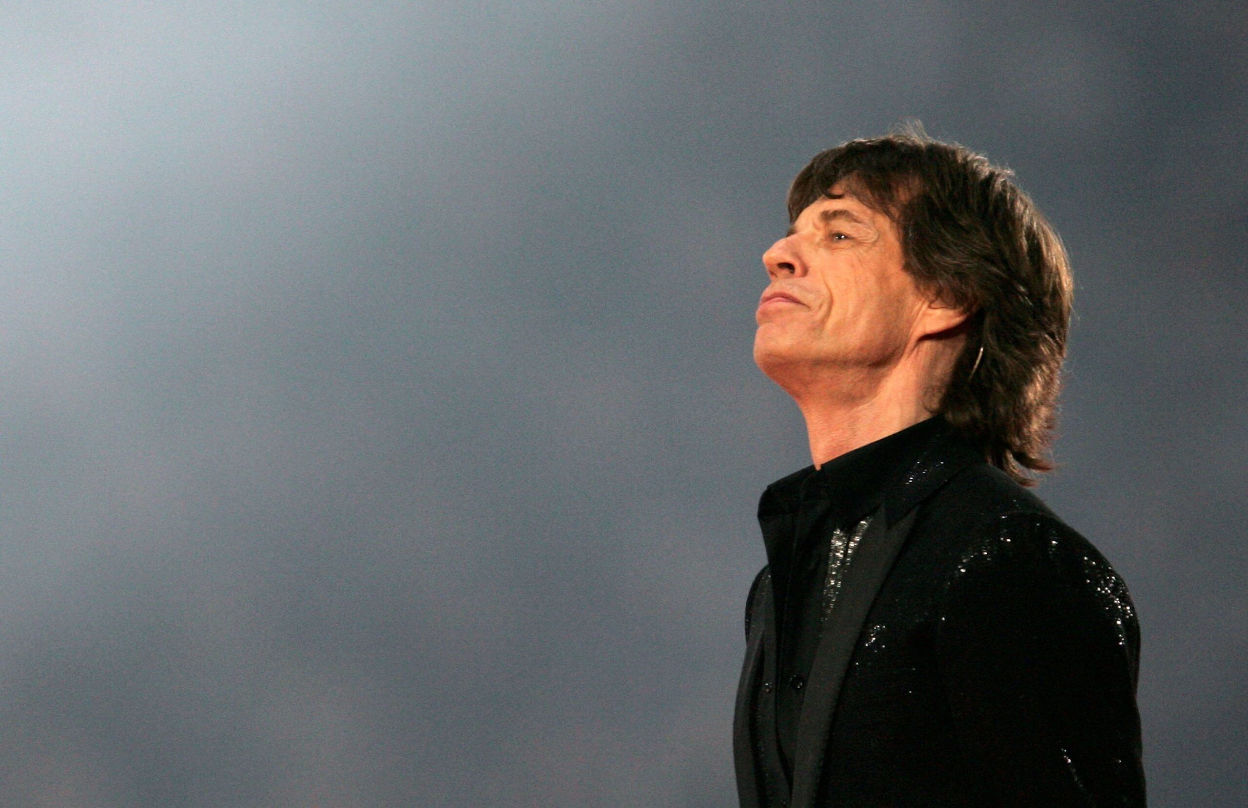 Mick Jagger on stage in Detroit in 2006