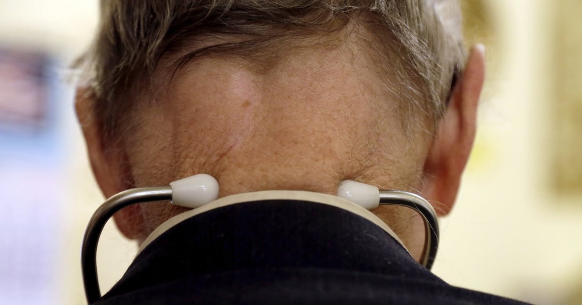 Nearly 300 Quebec doctors apply to work in Ontario: CPSO