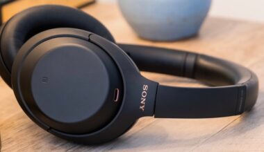 Sony’s last-gen XM4 headphones are over 50 percent off for Black Friday