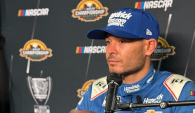 NASCAR Cup finalists Byron, Larson, Hamlin, Briscoe face off in Phoenix