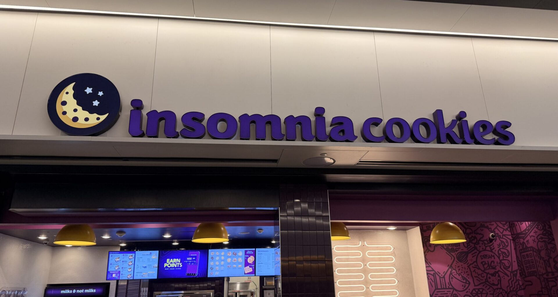 Insomnia Cookies at Penn Station is Now Kosher • YeahThatsKosher