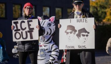 Judge Robert Gettleman orders better conditions at ICE detention site near Chicago