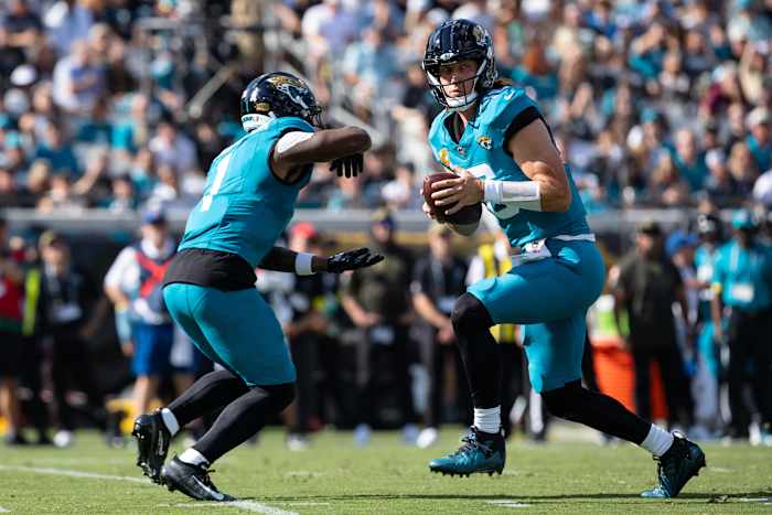 Jaguars try to close out a November to remember against the reeling Titans