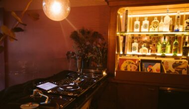 Midnight Lovers reimagines LA’s Bar Franca, blending beats and cocktails – Pasadena Star News