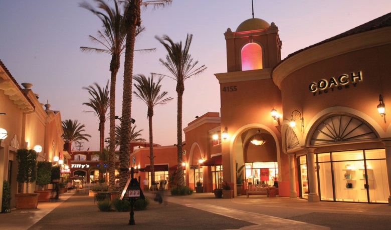 Las Americas Premium Outlets