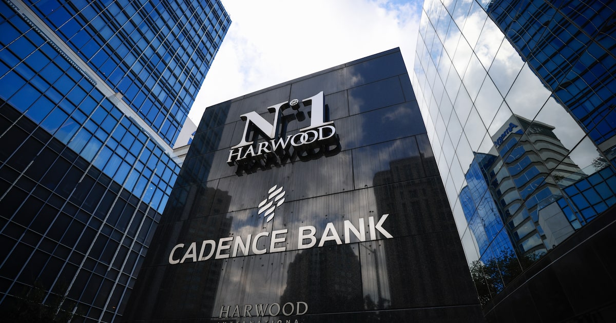 Bank takes iconic Harwood office building in foreclosure auction